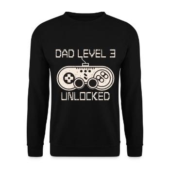 Dad Level 3 Unlocked Papa von Drei 3 Kinder - Unisex Pullover - Schwarz - Vorne - Alina (178cm) & Michal (187cm)