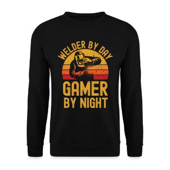 Schweißer und Gamer - Unisex Pullover - Schwarz - Vorne - Alina (178cm) & Michal (187cm)