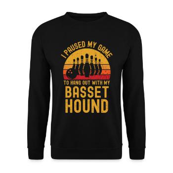 Bowling and Basset-Hound - Unisex Sweatshirt - black - Front - Alina (178cm) & Michal (187cm)