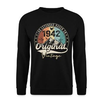 Retro 1942 Birthday Gift 1942 Vintage 1942 - Unisex Sweatshirt - black - Front - Alina (178cm) & Michal (187cm)