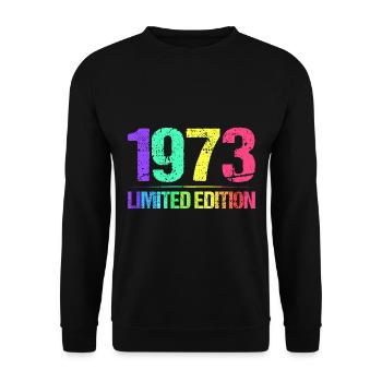 1973 Limited Edition Jahrgang 73er Retro Jahrgang - Unisex Pullover - Schwarz - Vorne - Alina (178cm) & Michal (187cm)