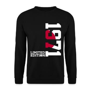 LIMITED EDITION 1971 JAPAN 55TH BIRTHDAY - Unisex Sweatshirt - black - Front - Alina (178cm) & Michal (187cm)