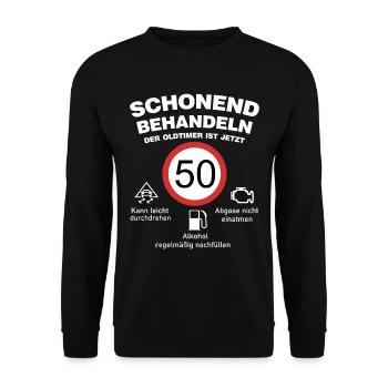 Der Oldtimer wird 50 Jahre alt lustige Auto Spruch - Unisex Pullover - Schwarz - Vorne - Alina (178cm) & Michal (187cm)
