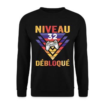 Level 32 Unlocked Gift 32 Years Gamer Geek Funny - Unisex Sweatshirt - black - Front - Alina (178cm) & Michal (187cm)
