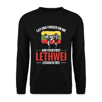 Lege Einen Finger Auf Mich Und Deine Erste - Unisex Pullover - Schwarz - Vorne - Alina (178cm) & Michal (187cm)