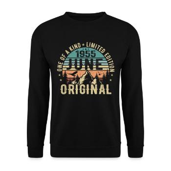 Legendary Since June 1955 Birthday Gift 1955 - Unisex Sweatshirt - black - Front - Alina (178cm) & Michal (187cm)
