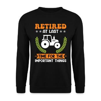 Farmer retired Farm Pensioner Tractor - Unisex Sweatshirt - black - Front - Alina (178cm) & Michal (187cm)