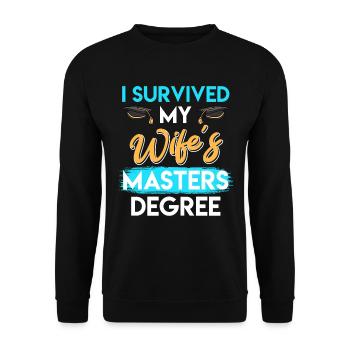 Survived Meine Frau hat einen Master Abschluss - Unisex Pullover - Schwarz - Vorne - Alina (178cm) & Michal (187cm)