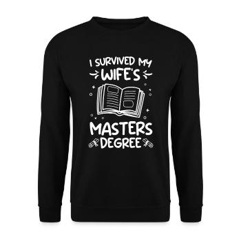 Ehefrau ich habe überlebt Frau Master Abschluss - Unisex Pullover - Schwarz - Vorne - Alina (178cm) & Michal (187cm)