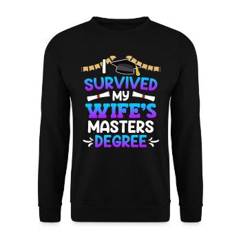 Überlebt meine Frau hat einen Master Abschluss - Unisex Pullover - Schwarz - Vorne - Alina (178cm) & Michal (187cm)