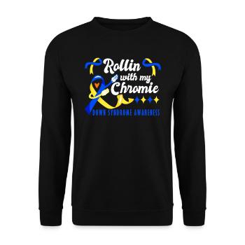 Down Syndrom Rollin with my Chromie Awareness - Unisex Pullover - Schwarz - Vorne - Alina (178cm) & Michal (187cm)