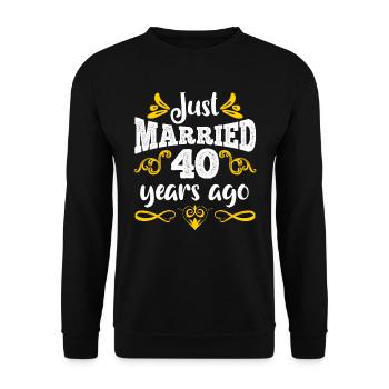 Just married 40 years married - Unisex Sweatshirt - black - Front - Alina (178cm) & Michal (187cm)