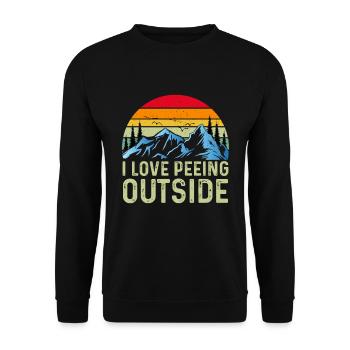 I love peeing outside Wanderer lustig Berge - Unisex Pullover - Schwarz - Vorne - Alina (178cm) & Michal (187cm)