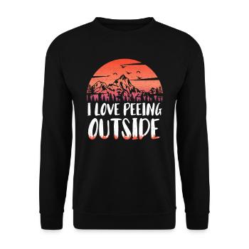 I love peeing outside Wanderer lustig Berge - Unisex Pullover - Schwarz - Vorne - Alina (178cm) & Michal (187cm)