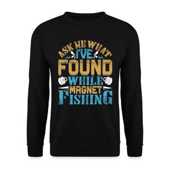 Magnetangler Ask me what I found Magnet fishing - Unisex Pullover - Schwarz - Vorne - Alina (178cm) & Michal (187cm)