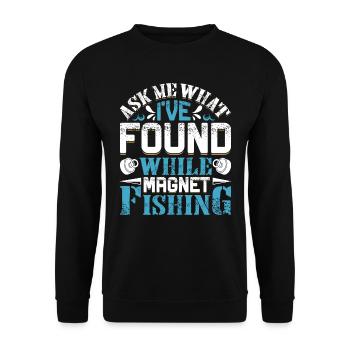 Magnetangler Ask me what I found Magnet fishing - Unisex Pullover - Schwarz - Vorne - Alina (178cm) & Michal (187cm)