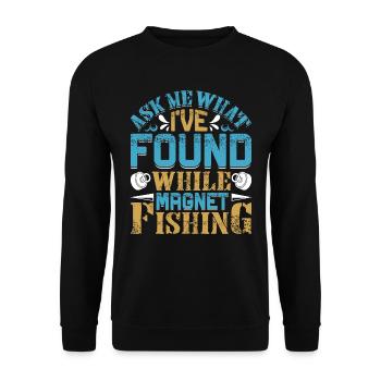 Magnetangler Ask me what I found Magnet fishing - Unisex Pullover - Schwarz - Vorne - Alina (178cm) & Michal (187cm)