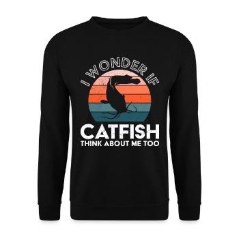 Fischjagd Wonder if Catfish think about me Angeln - Unisex Pullover - Schwarz - Vorne - Alina (178cm) & Michal (187cm)