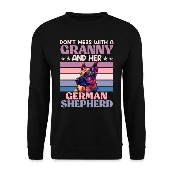 Deutscher Schäferhund DON'T MESS WITH GRANNY - Unisex Pullover - Schwarz - Vorne - Alina (178cm) & Michal (187cm)
