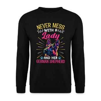 Besitzer NEVER MESS WITH A LADY AND HER SHEPHERD - Unisex Pullover - Schwarz - Vorne - Alina (178cm) & Michal (187cm)