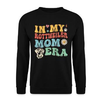 Rottweiler IN MY ROTTWEILER MOM ERA Hundebesitzer - Unisex Pullover - Schwarz - Vorne - Alina (178cm) & Michal (187cm)