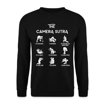 Camera Sutra, Stellungen eines Fotografen - Unisex Pullover - Schwarz - Vorne - Alina (178cm) & Michal (187cm)
