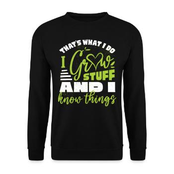 I build things And I know things, gardener - Unisex Sweatshirt - black - Front - Alina (178cm) & Michal (187cm)