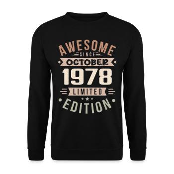 Légende Depuis Octobre 1978 Anniversaire Octobre 1978 - Sweat-shirt Unisexe - noir - Devant - Alina (178cm) & Michal (187cm)