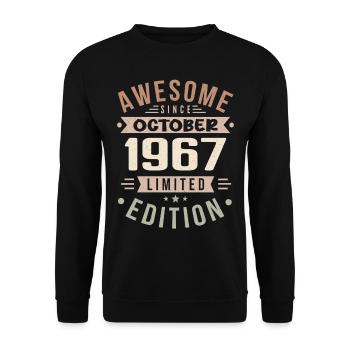 Légende Depuis Octobre 1967 Anniversaire Octobre 1967 - Sweat-shirt Unisexe - noir - Devant - Alina (178cm) & Michal (187cm)