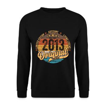 2013 Birthday born in 2013 Retro Vintage - Unisex Sweatshirt - black - Front - Alina (178cm) & Michal (187cm)