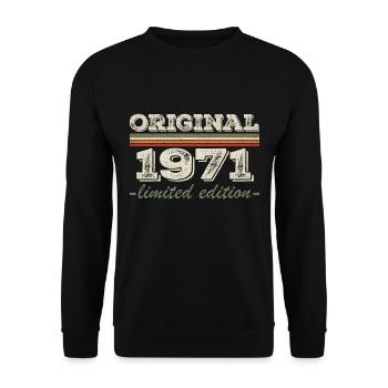 Legend since 1971 Born 1971 Birthday 1971 - Unisex Sweatshirt - black - Front - Alina (178cm) & Michal (187cm)