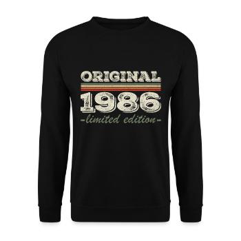 Legend since 1986 Born 1986 Birthday 1986 - Unisex Sweatshirt - black - Front - Alina (178cm) & Michal (187cm)