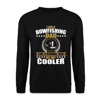 Bogenfischender Papa - Unisex Pullover - Schwarz - Vorne - Alina (178cm) & Michal (187cm)