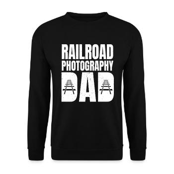 Eisenbahn Fotografie Papa Outfit Vatertag - Unisex Pullover - Schwarz - Vorne - Alina (178cm) & Michal (187cm)