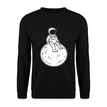 Astronaut sitzt - Unisex Pullover - Schwarz - Vorne - Alina (178cm) & Michal (187cm)