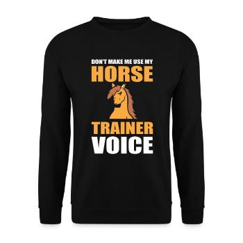 Lustiger Pferdetrainer - Unisex Pullover - Schwarz - Vorne - Alina (178cm) & Michal (187cm)