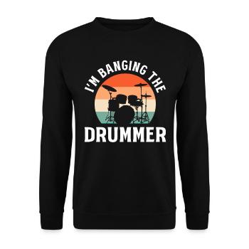 I'm Banging The Drummer Schlagzeugspieler - Unisex Pullover - Schwarz - Vorne - Alina (178cm) & Michal (187cm)