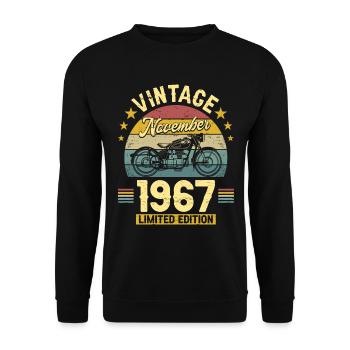 Vintage November 1967 55 years Anniversary - Unisex Sweatshirt - black - Front - Alina (178cm) & Michal (187cm)