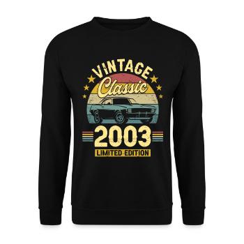 Autojahrgang 2003 20-jähriges Jubiläum - Unisex Pullover - Schwarz - Vorne - Alina (178cm) & Michal (187cm)