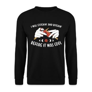 J’étais cousue et bitchin' tricot - Sweat-shirt Unisexe - noir - Devant - Alina (178cm) & Michal (187cm)