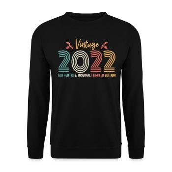 Geburtstag 2022 Geburtstag 2022 Retro - Unisex Pullover - Schwarz - Vorne - Alina (178cm) & Michal (187cm)