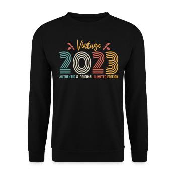 Geburtstag 2023 Geburtstag 2023 Retro - Unisex Pullover - Schwarz - Vorne - Alina (178cm) & Michal (187cm)