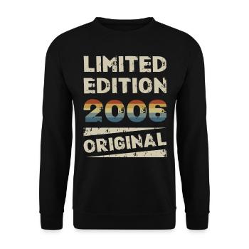 Limited Edition 18th Birthday Party Vintage 2006 - Unisex Sweatshirt - black - Front - Alina (178cm) & Michal (187cm)