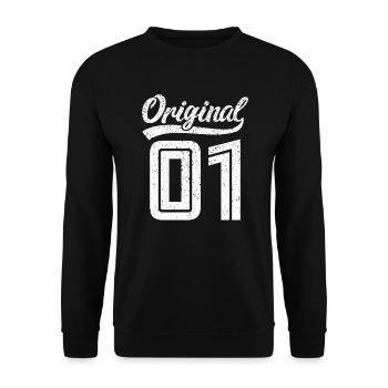 2001 Original 01 born 2001 - Unisex Sweatshirt - black - Front - Alina (178cm) & Michal (187cm)