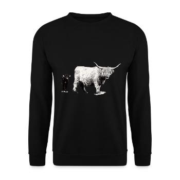 Scottish Highland cattle with veal - Unisex Sweatshirt - black - Front - Alina (178cm) & Michal (187cm)