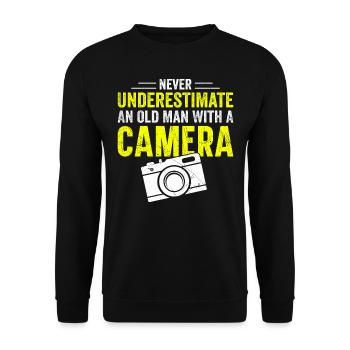 Never underestimate an old man with a camera - Unisex Sweatshirt - black - Front - Alina (178cm) & Michal (187cm)