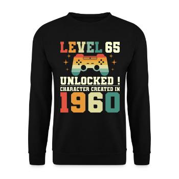 Level 65 Anniversary Gamer 65 Years - Unisex Sweatshirt - black - Front - Alina (178cm) & Michal (187cm)