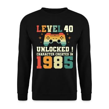 Level 40 Jubiläums-Gamer 40 Jahre - Unisex Pullover - Schwarz - Vorne - Alina (178cm) & Michal (187cm)