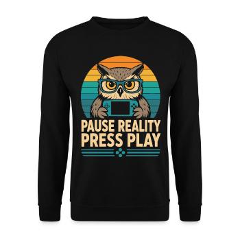 Break Reality Press Play Gamer Owl - Unisex Sweatshirt - black - Front - Alina (178cm) & Michal (187cm)
