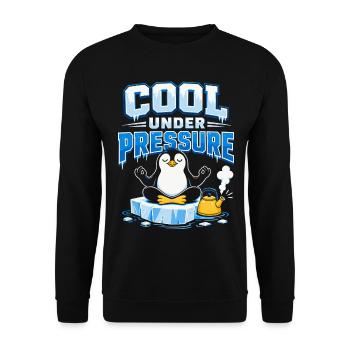 Cool Under Pressure Pinguin Meditation - Unisex Pullover - Schwarz - Vorne - Alina (178cm) & Michal (187cm)